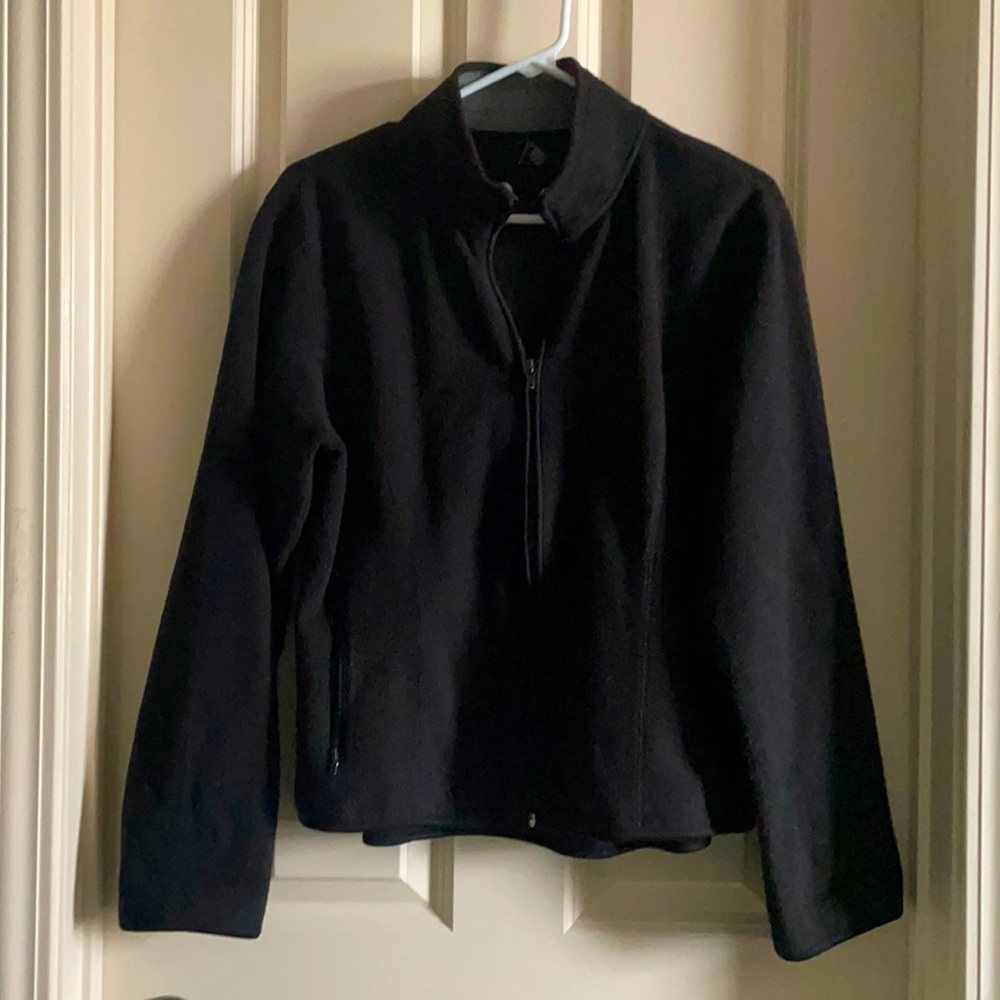 GAP Women’s Zipper Up Fleece Jacket